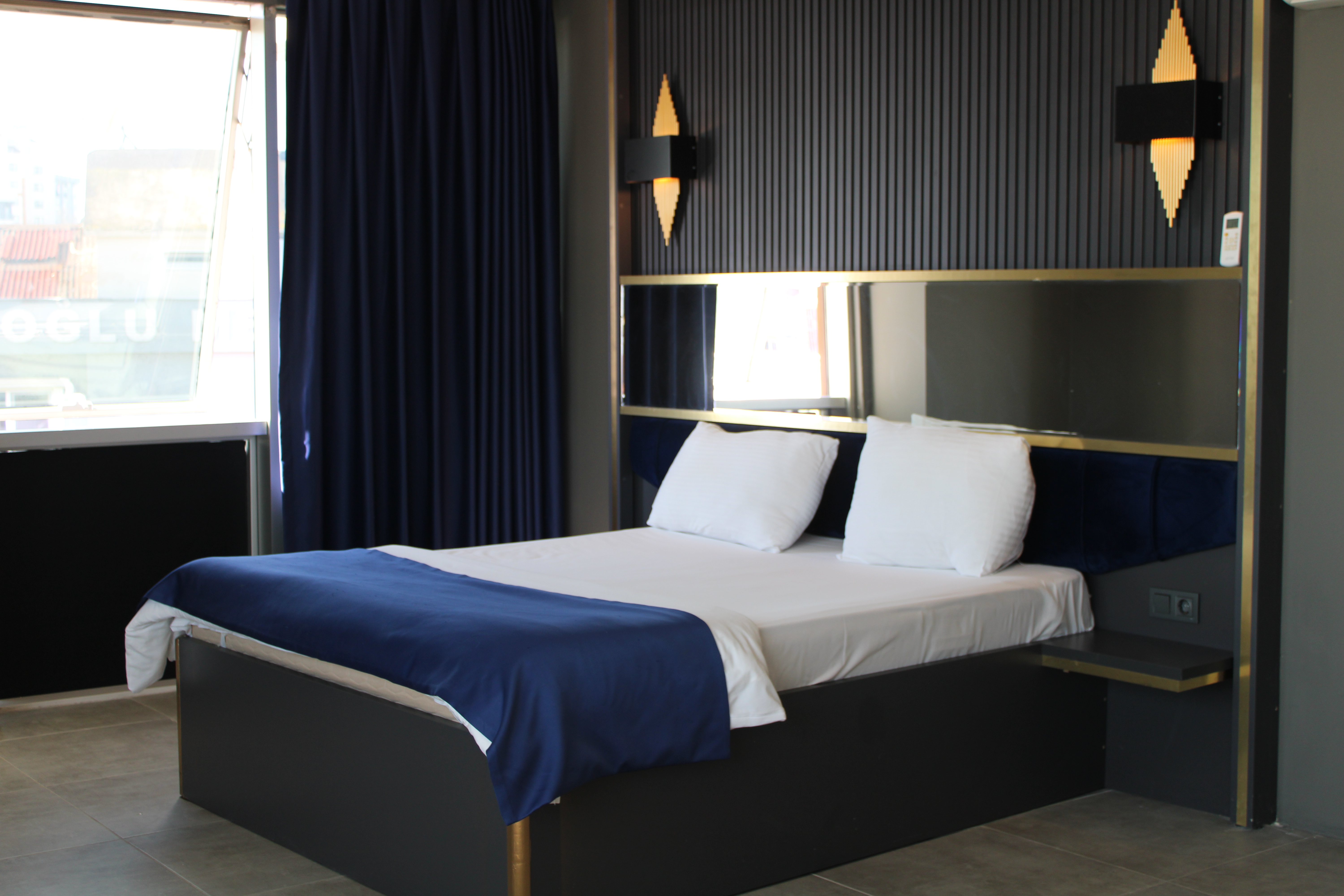 Deluxe Studyo Görsel 3